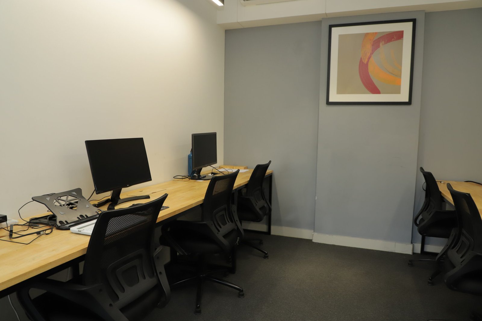 Small Office Space for Rent in Pune | Bootstart